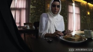 Arab Huge Ass Hungry Woman Gets Food And Fuck