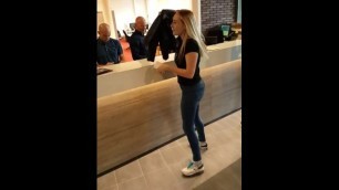 BIG ASS TEEN FILMED IN PUBLIC