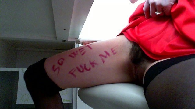 Masturbate at Work:day 42: so Wet Fuck Me!