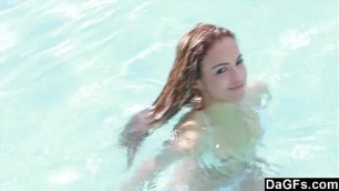 Dagfs - Hot Babe In The Pool